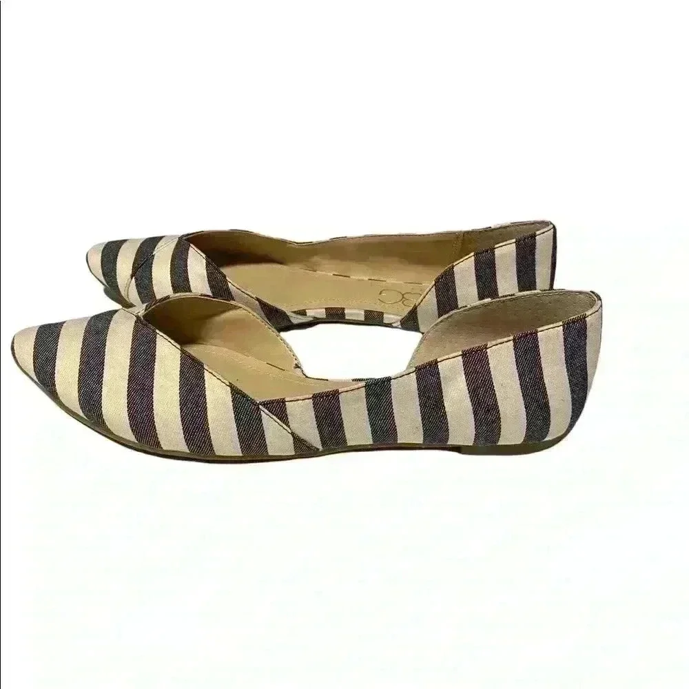 BCBG Paris Navy and Ivory Flats Size 6